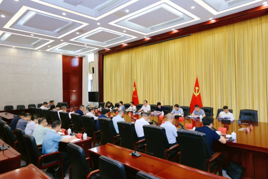 洪湖鹏主持召开专题会议